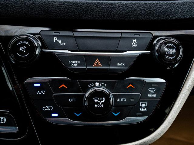 chrysler Pacifica 2017 - 27