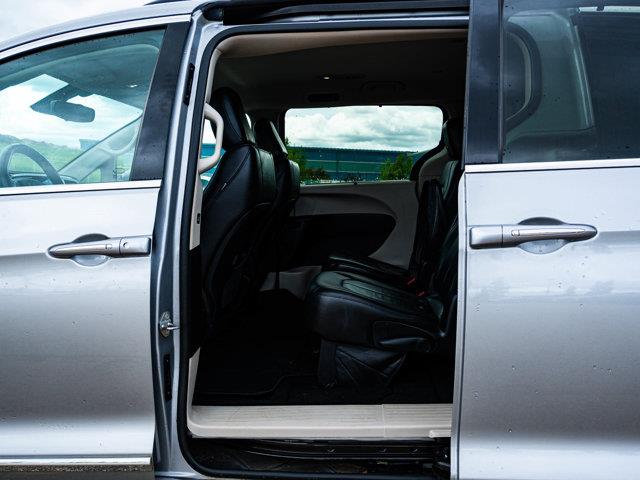 chrysler Pacifica 2017 - 29