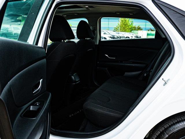 hyundai Elantra 2022 - 28