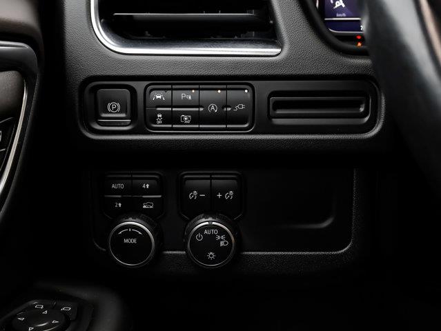 chevrolet Suburban 2022 - 20