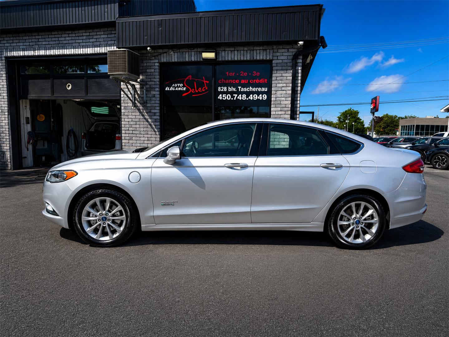 ford Fusion Energi 2018 - 11