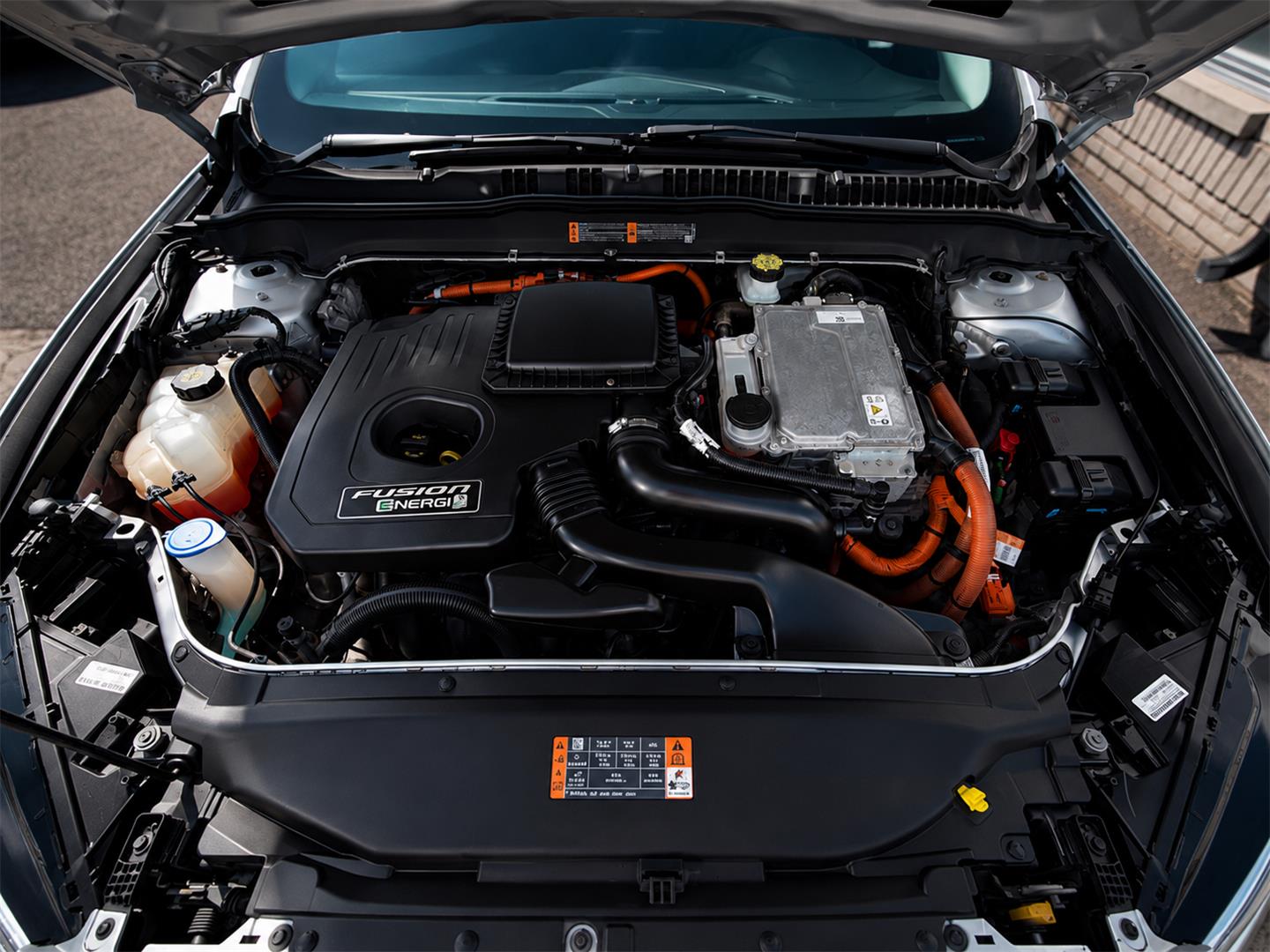 ford Fusion Energi 2018 - 13