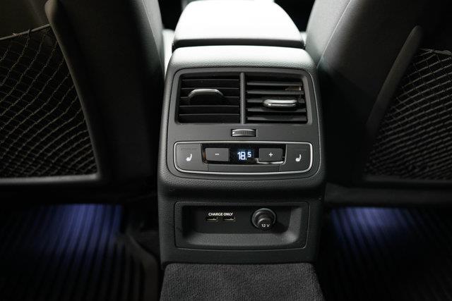 audi berline A4 2023 - 28