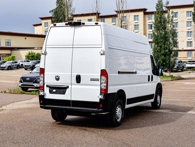 ram ProMaster fourgonnette utilitaire 2024 - 13