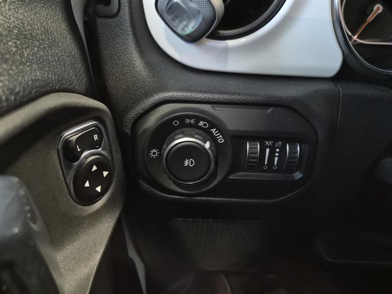 jeep Wrangler 2021 - 11