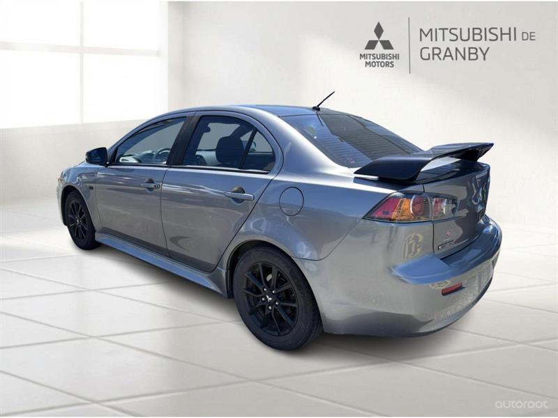 mitsubishi Lancer 2017 - 4