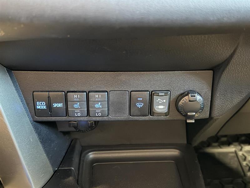 toyota RAV4 2015 - 21