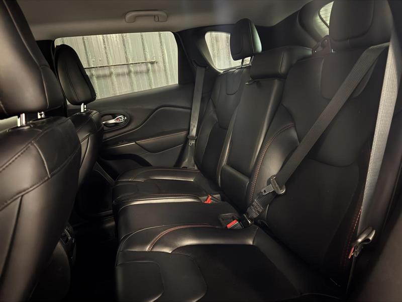 jeep Cherokee 2021 - 11