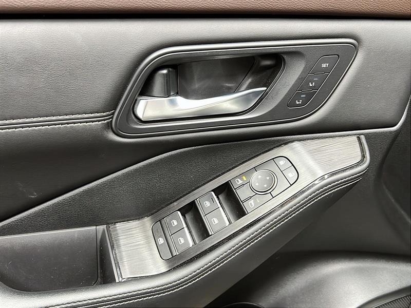 nissan Rogue 2023 - 24