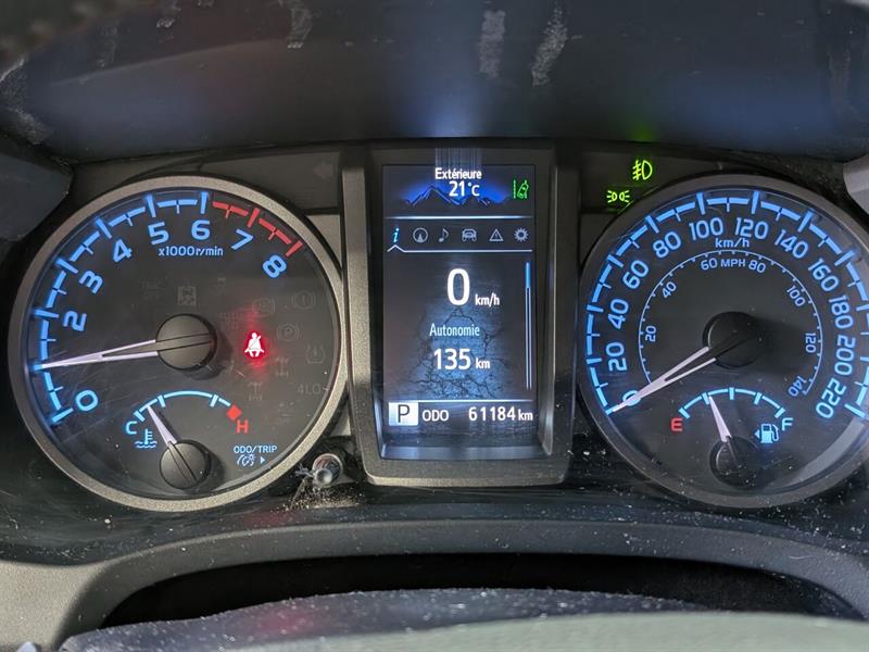 toyota Tacoma 2022 - 16