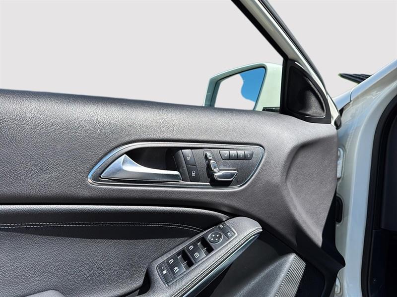 mercedes-benz GLA 250 2018 - 12