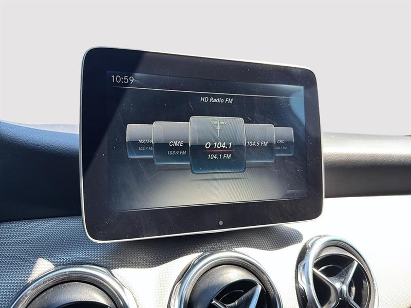 mercedes-benz GLA 250 2018 - 30