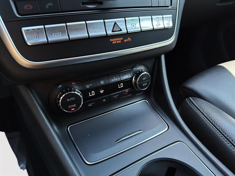 mercedes-benz GLA 250 2018 - 35