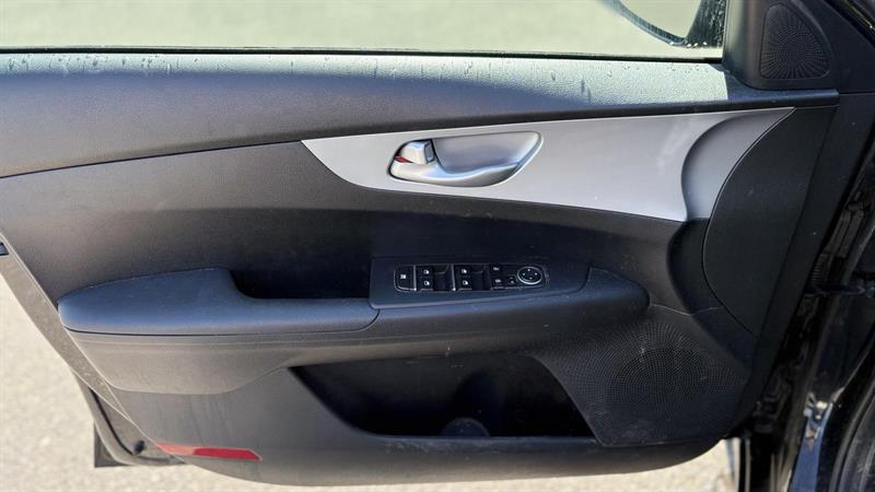 kia Forte 2022 - 10