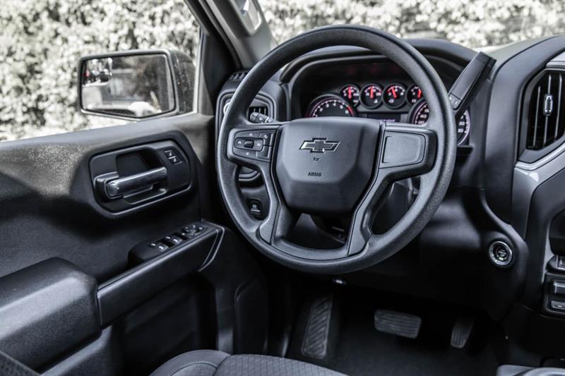 chevrolet Silverado 1500 2024 - 29