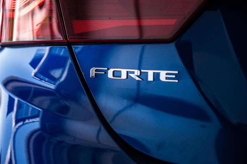 kia Forte 2020 - 8