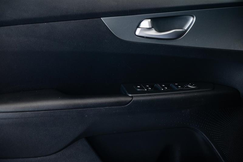 kia Forte 2020 - 10