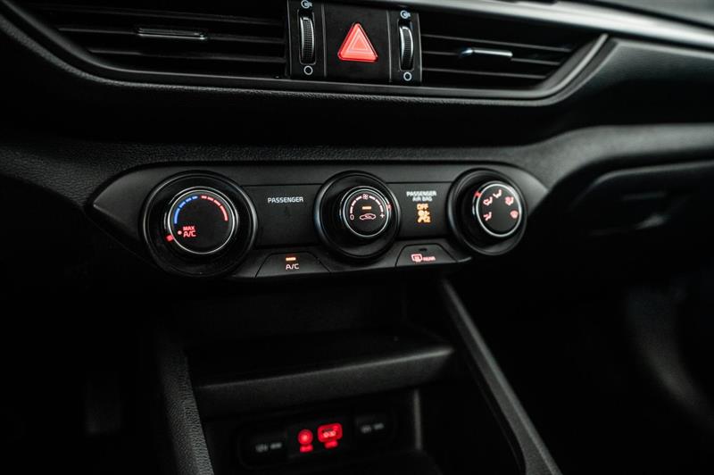kia Forte 2020 - 18