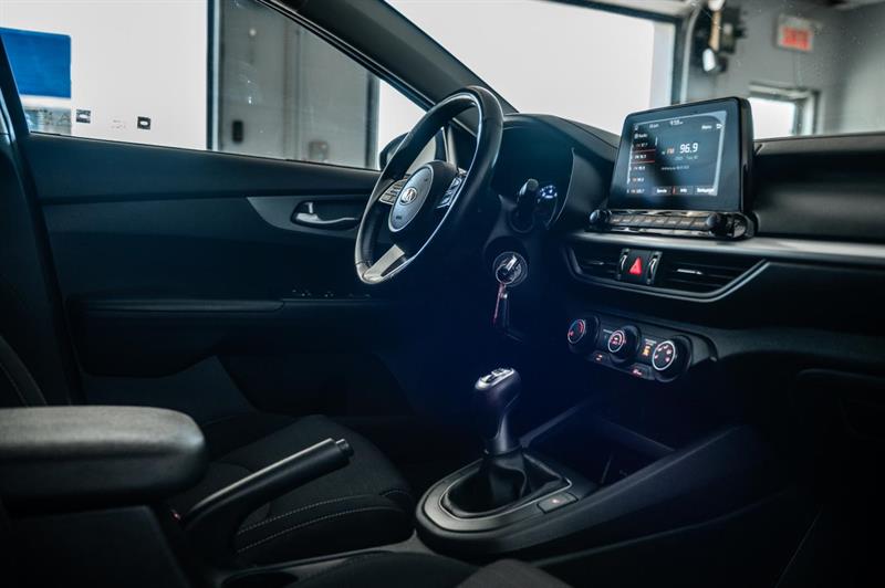 kia Forte 2020 - 27