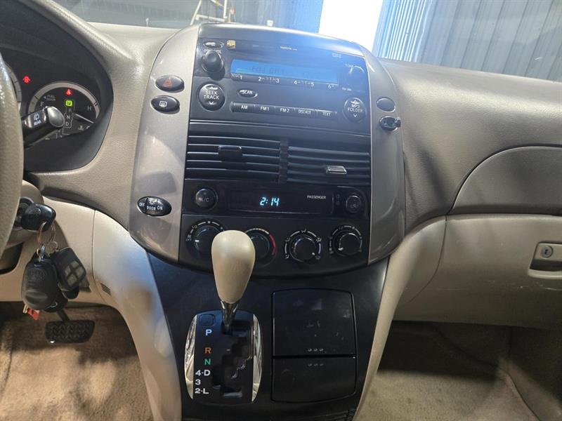 toyota Sienna 2008 - 15