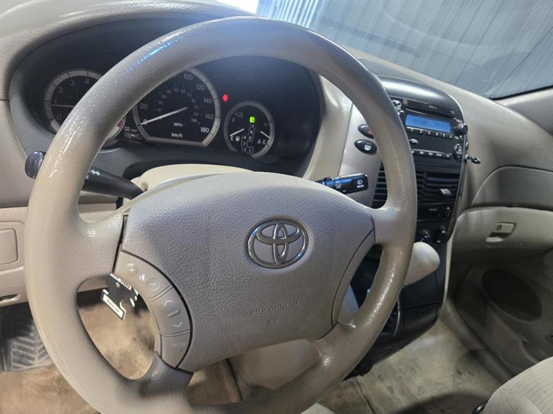toyota Sienna 2008 - 16