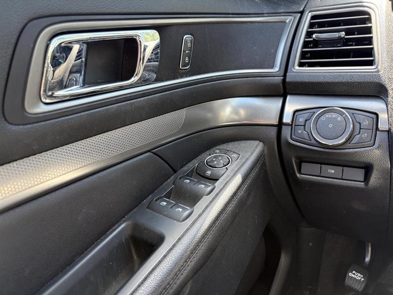 ford Explorer 2018 - 17