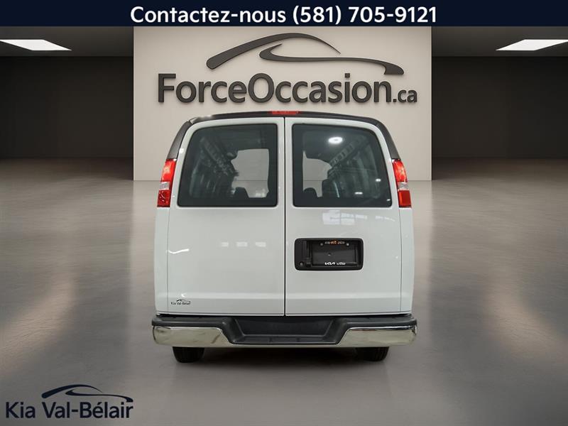 gmc Savana 2023 - 9