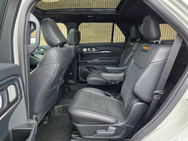 ford Explorer 2026 - 23