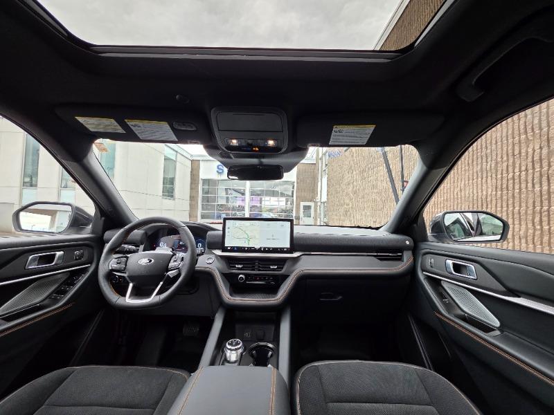 ford Explorer 2026 - 32