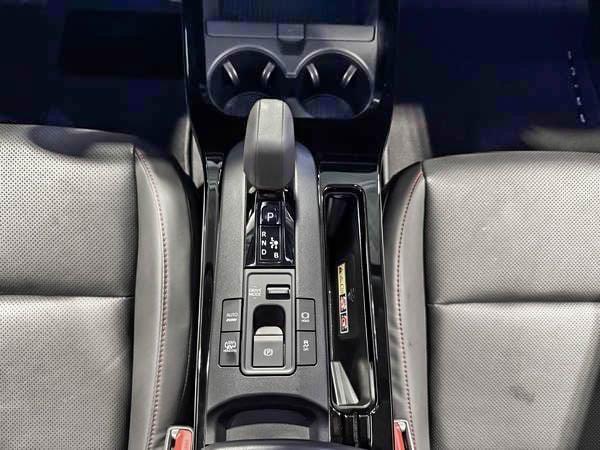 toyota Prius Prime 2024 - 25