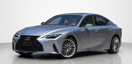 lexus IS 2024
