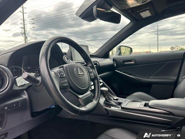lexus IS 2024 - 16