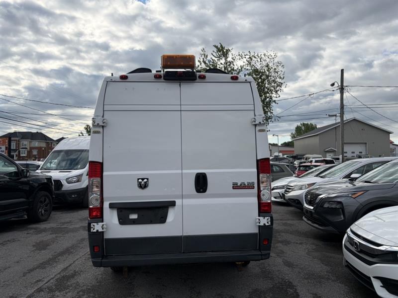 ram ProMaster fourgonnette utilitaire 2017 - 3