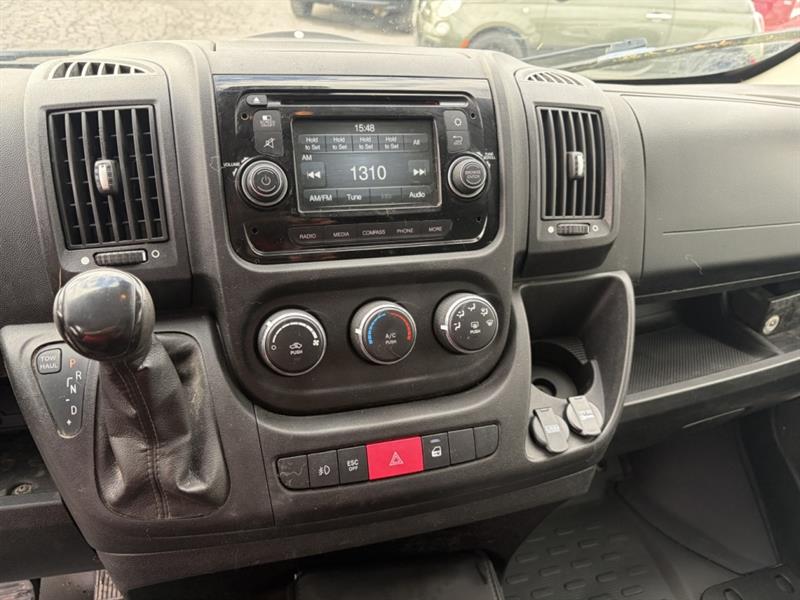 ram ProMaster fourgonnette utilitaire 2017 - 14