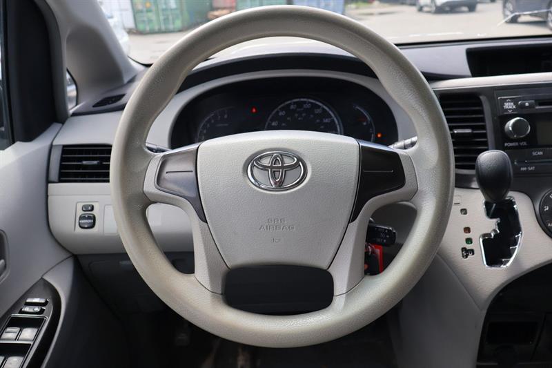 toyota Sienna 2011 - 11