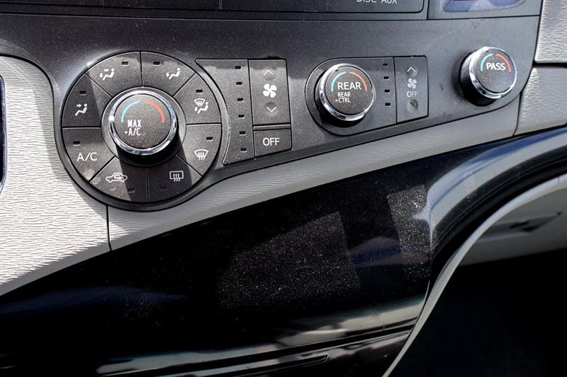 toyota Sienna 2011 - 14