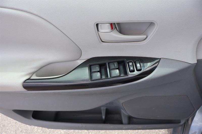 toyota Sienna 2011 - 15