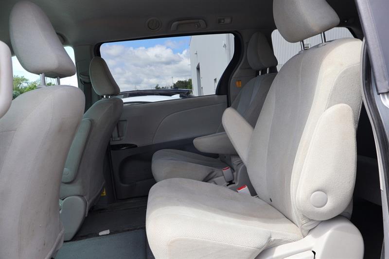 toyota Sienna 2011 - 16