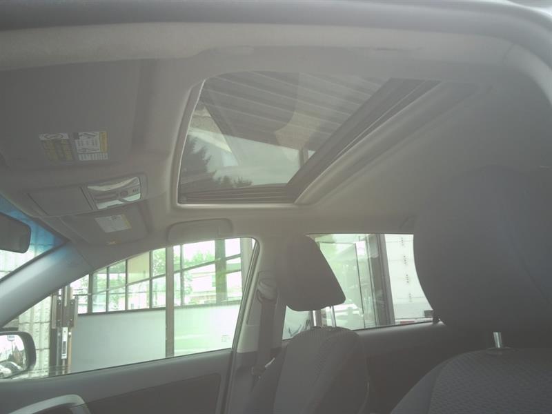 toyota RAV4 2010 - 7