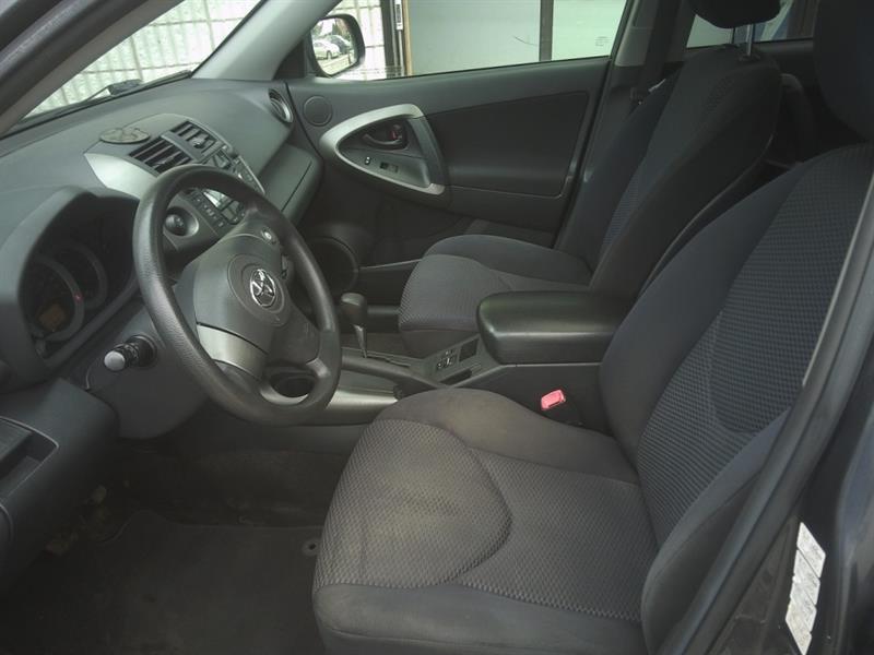 toyota RAV4 2010 - 9