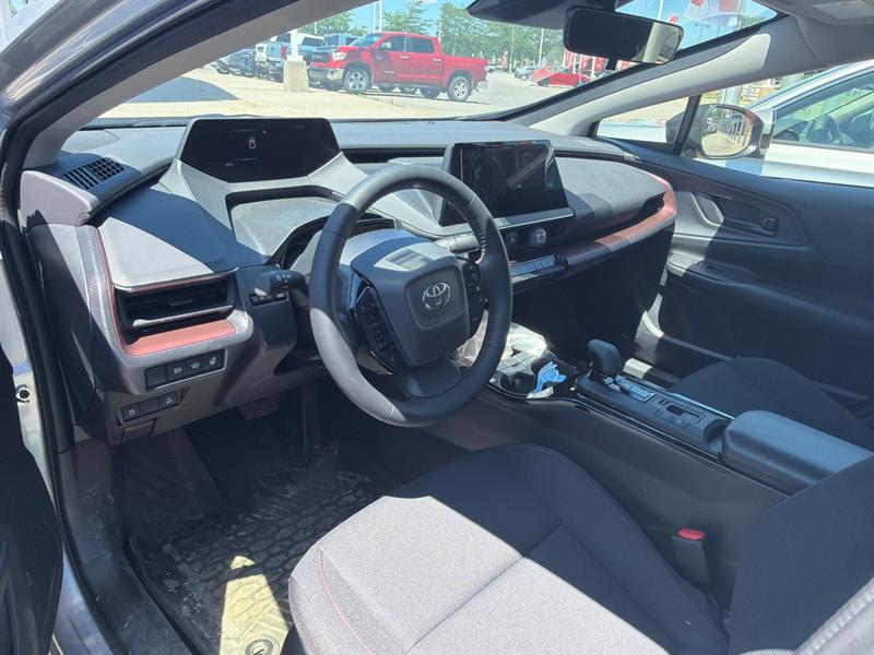 toyota Prius Plug-In Hybrid 2025 - 2