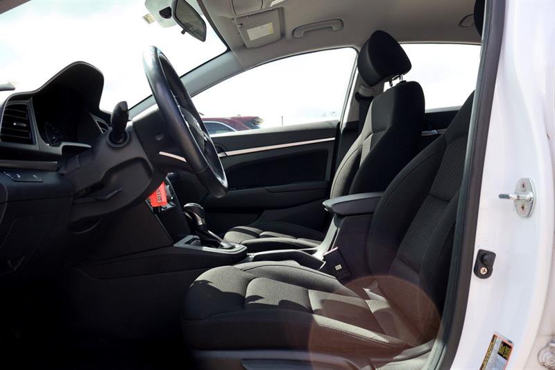 hyundai Elantra 2020 - 11