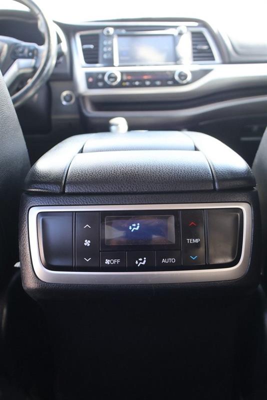 toyota Highlander 2016 - 29