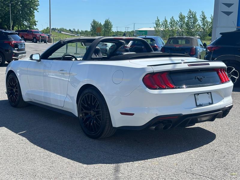 ford Mustang 2023 - 18