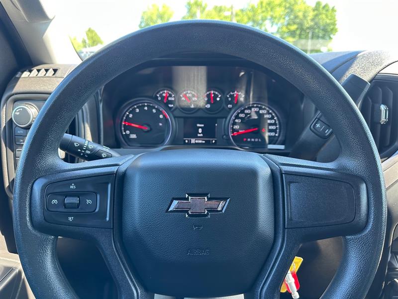 chevrolet Silverado 1500 2021 - 16