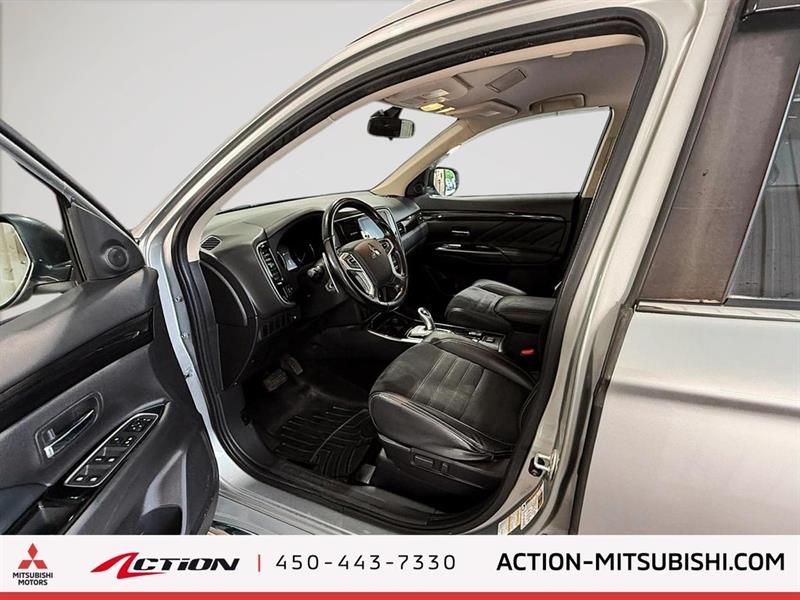 mitsubishi Outlander rechargeable 2018 - 11