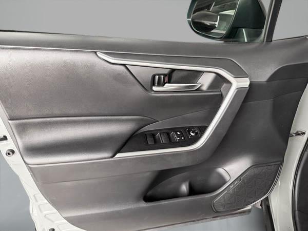 toyota RAV4 2019 - 10