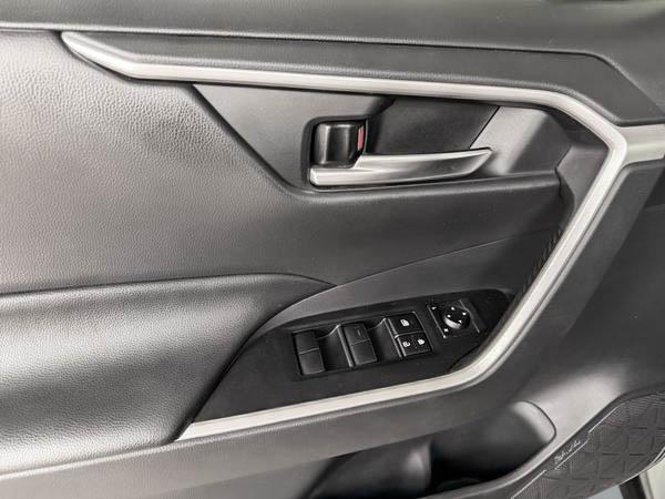 toyota RAV4 2019 - 11