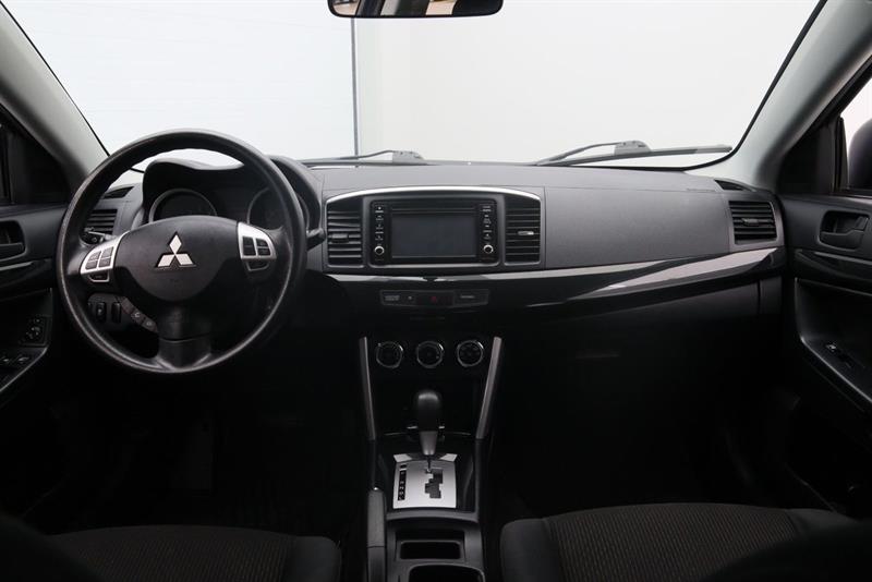 mitsubishi Lancer 2017 - 10