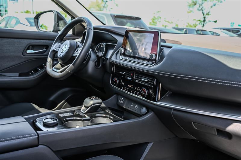 nissan Rogue 2021 - 24